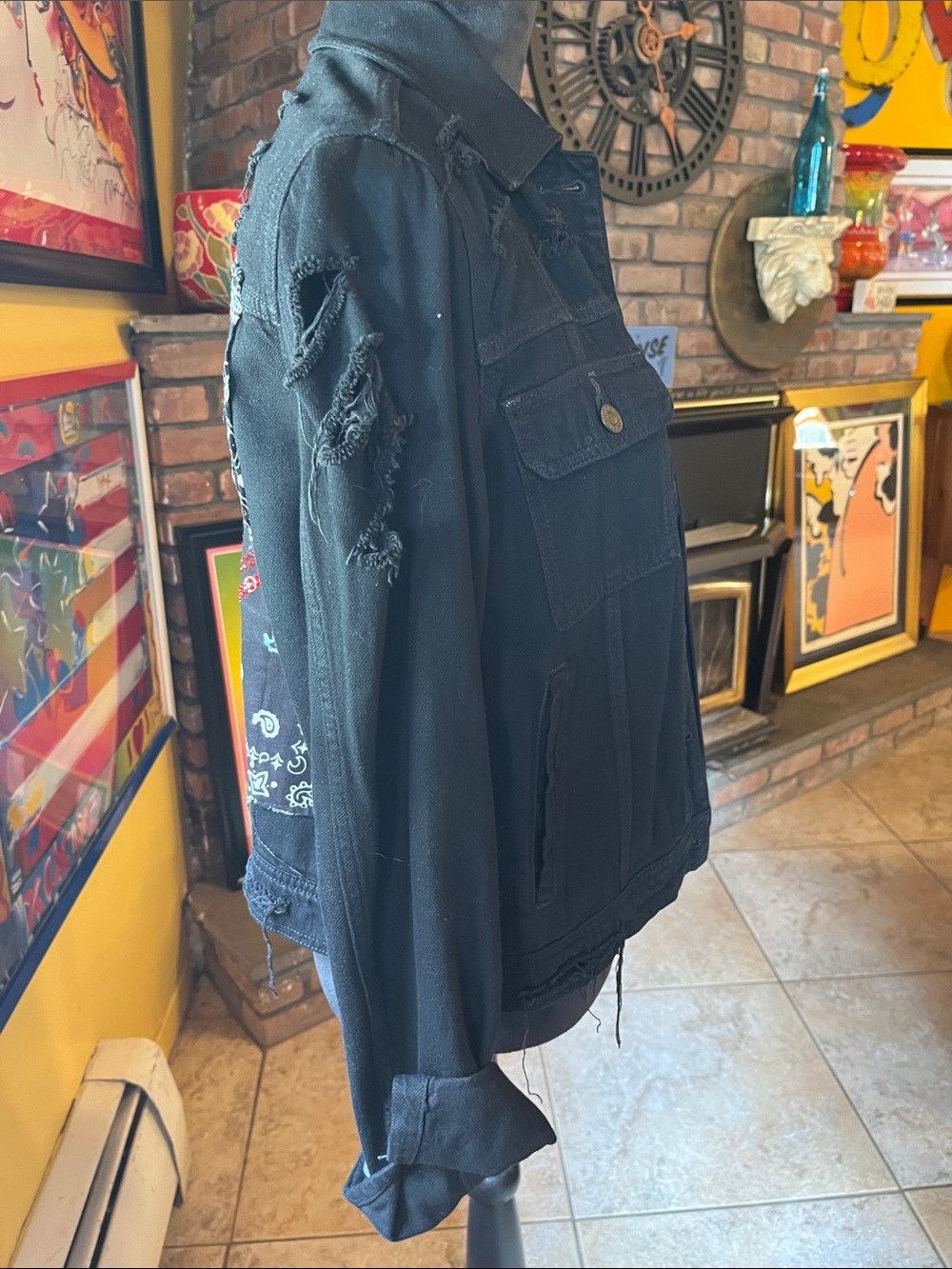 Hidden Jean custom jacket - Picture 7 of 9